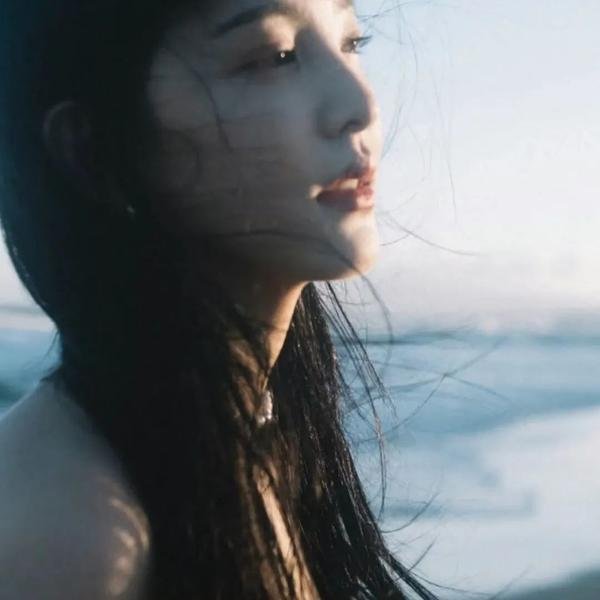 仰望星空的少年